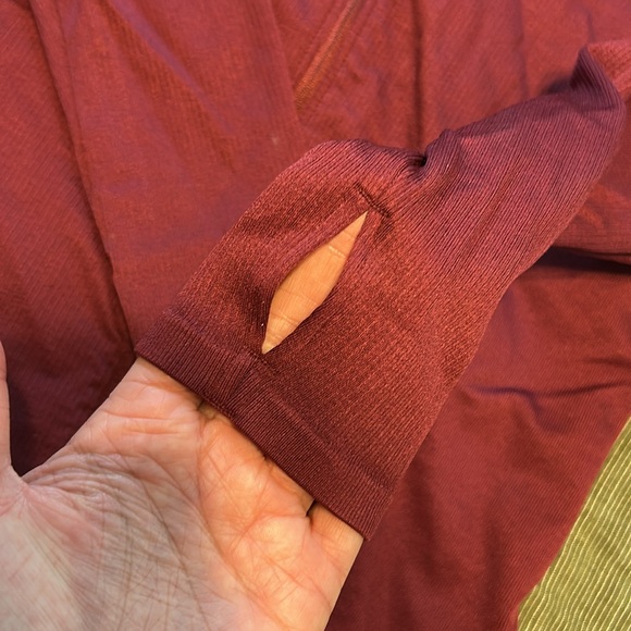 Fabletics zip up - Picture 4 of 4